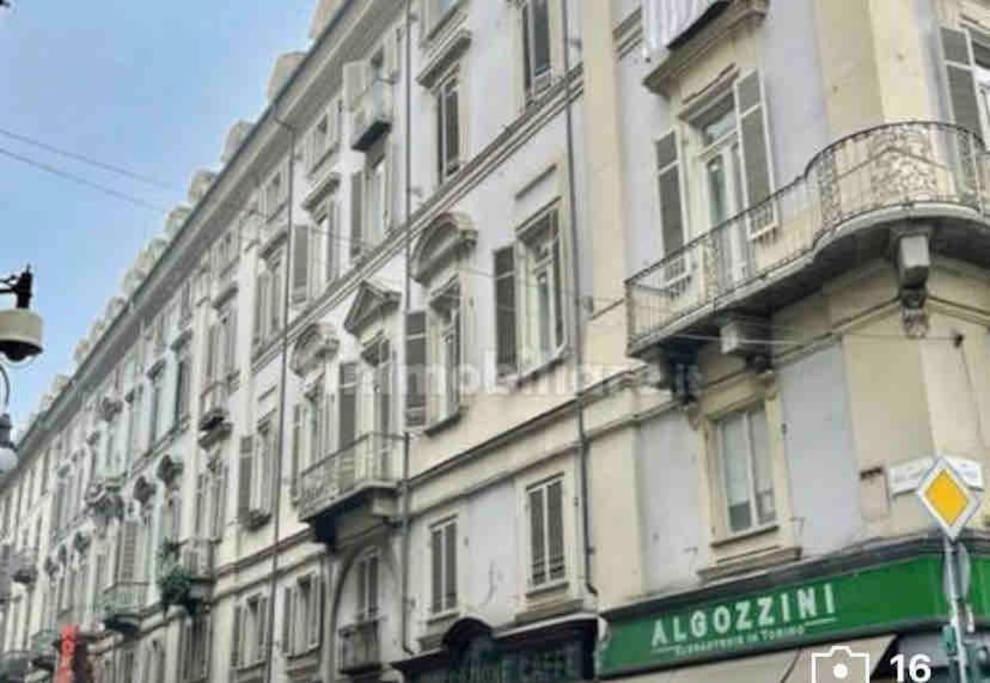 Piccola Mansardina Nel Cuore Di Torino Buitenkant foto